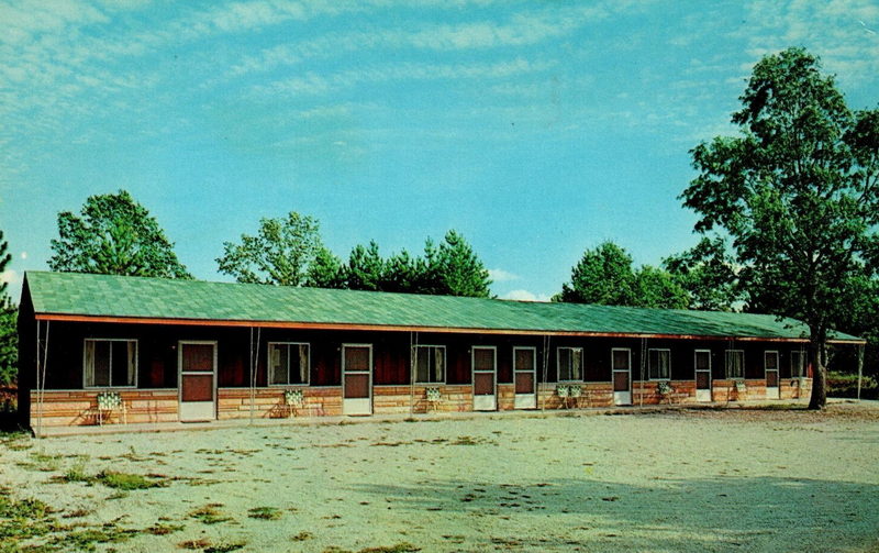Baldwin Creek Lodge (Baldwin Creek Motel) - Postcard (newer photo)